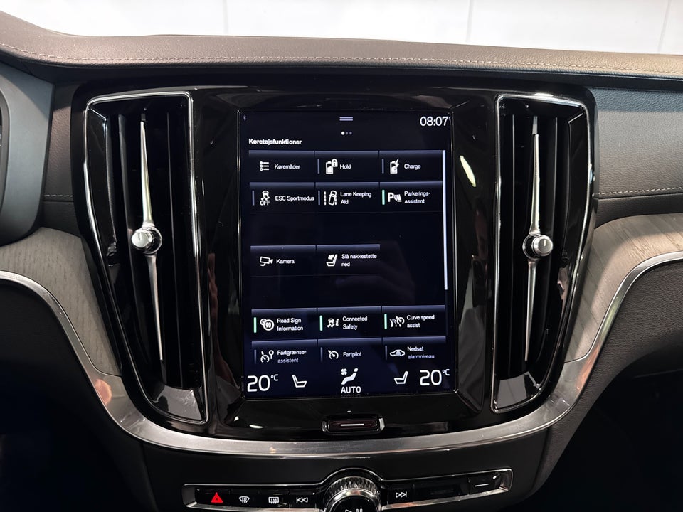 Volvo V60 2,0 T6 ReCharge Inscription aut. AWD 5d