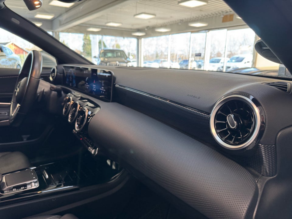 Mercedes A200 1,3 Progressive Line aut. 5d