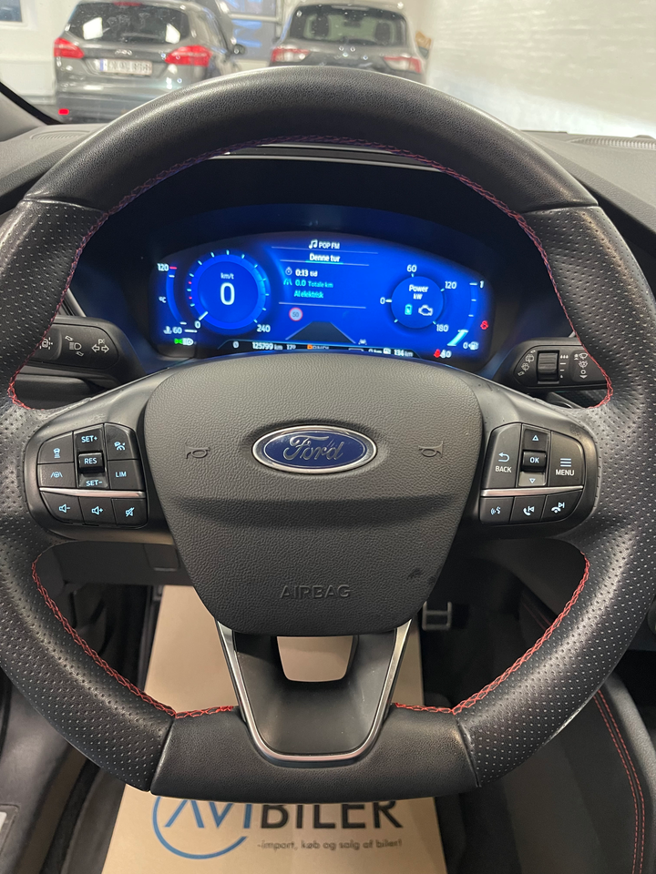 Ford Kuga 2,5 PHEV ST-Line X CVT 5d