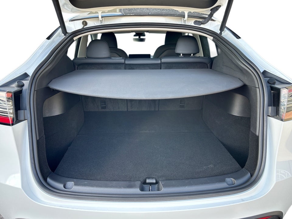 Tesla Model Y RWD 5d