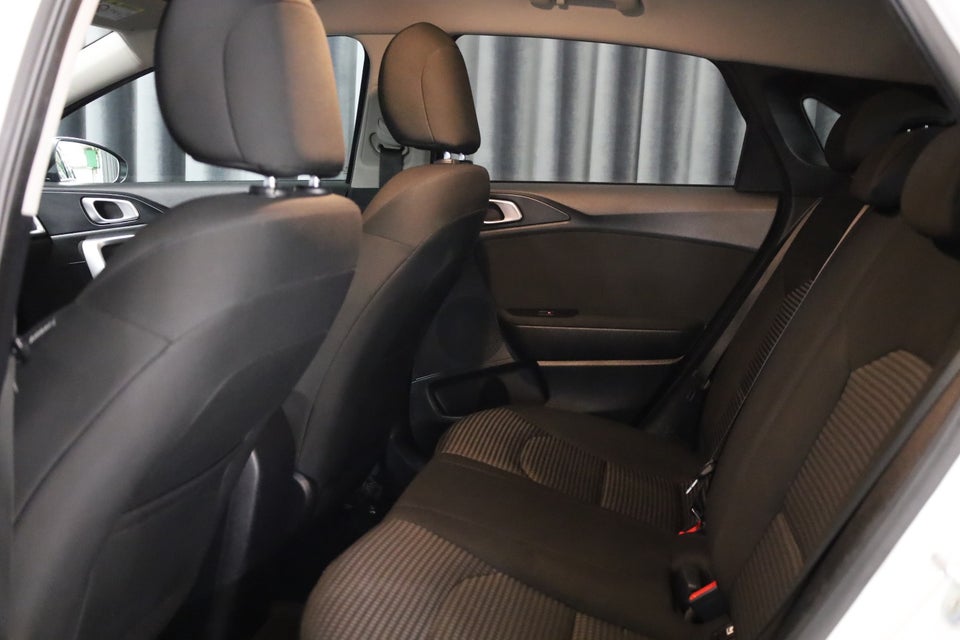 Kia Ceed 1,0 T-GDi Attraction 5d