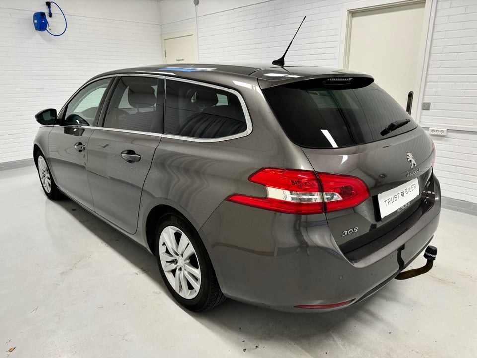 Peugeot 308 1,6 BlueHDi 120 Active SW 5d