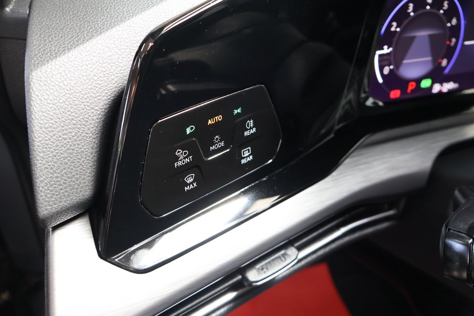 VW Golf VIII 1,5 eTSi 150 Style Variant DSG 5d