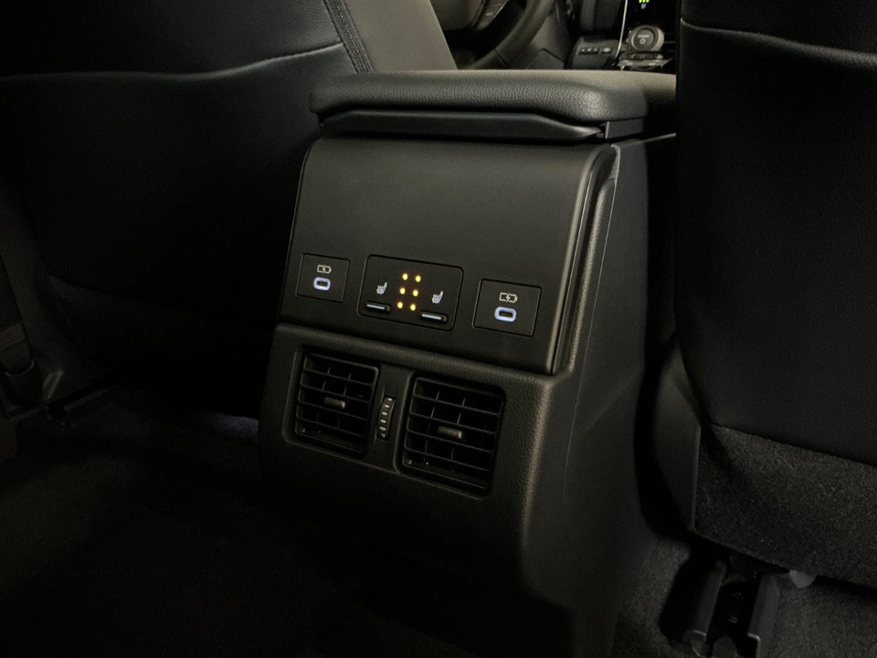 Toyota bZ4X Executive 5d