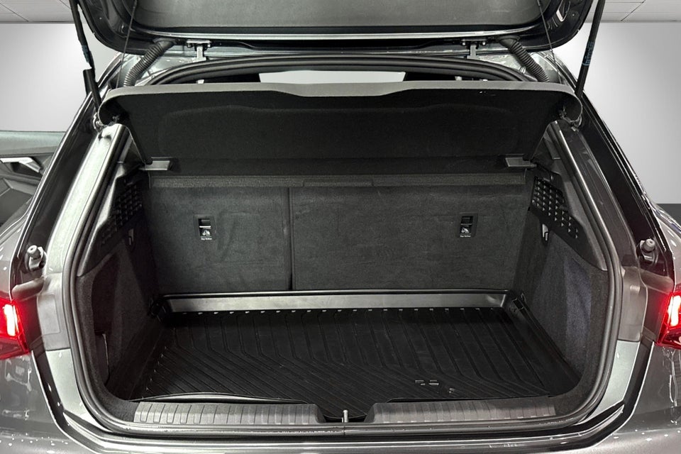 Audi A3 40 TFSi e S-line Sportback S-tr. 5d