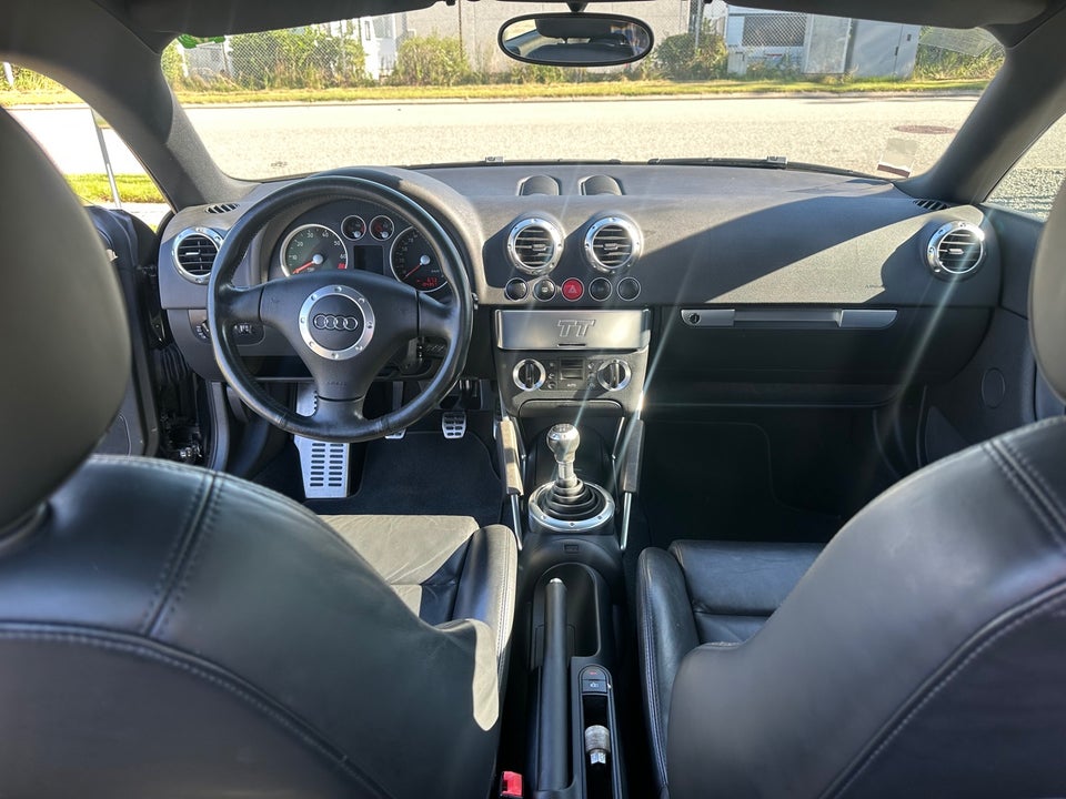 Audi TT 1,8 T 163 Coupé 2d