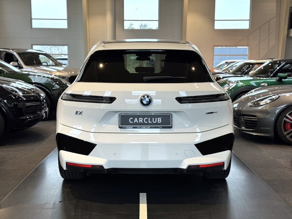 BMW iX xDrive40 M-Sport 5d