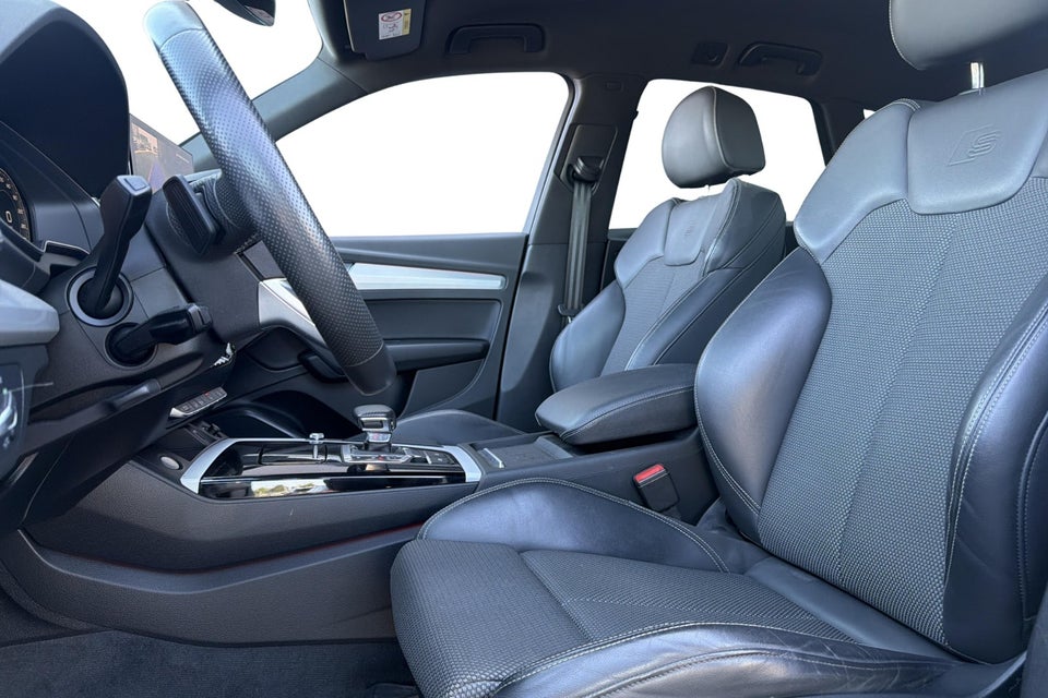 Audi Q5 50 TFSi e S-line quattro S-tr. 5d