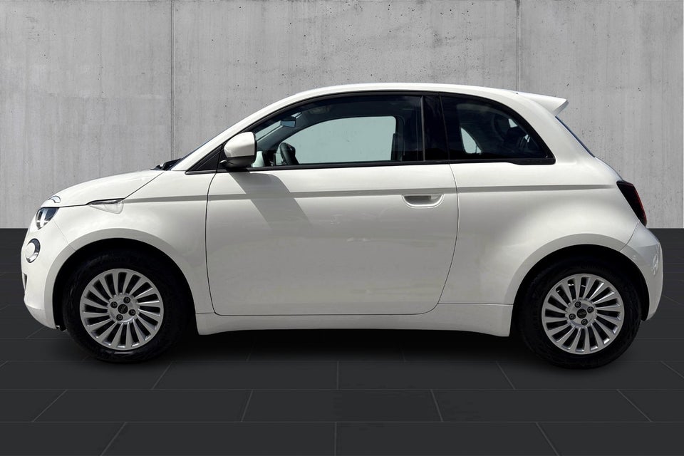 Fiat 500e 42 Icon 3d