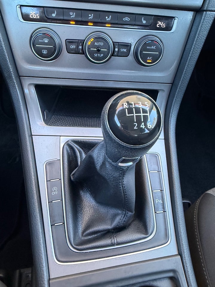VW Golf VII 1,2 TSi 105 Trendline Variant BMT 5d