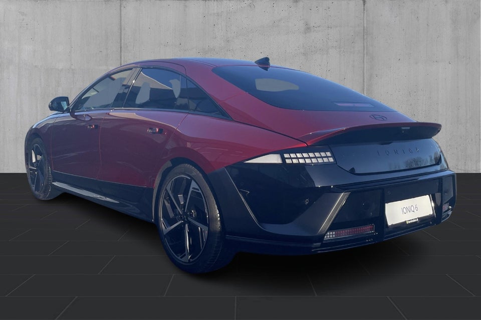 Hyundai Ioniq 6 84 N Line+ AWD 4d