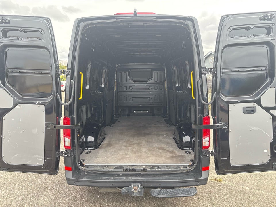 VW Crafter 35 2,0 TDi 177 Comfort Kassevogn L4H3 aut.