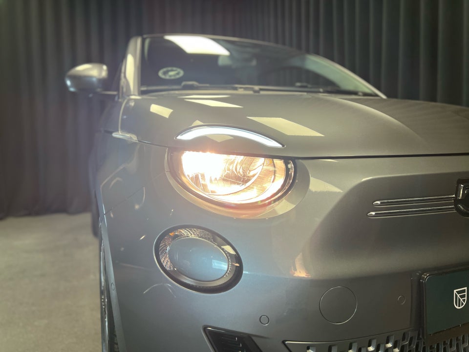 Fiat 500e 42 Icon 3d