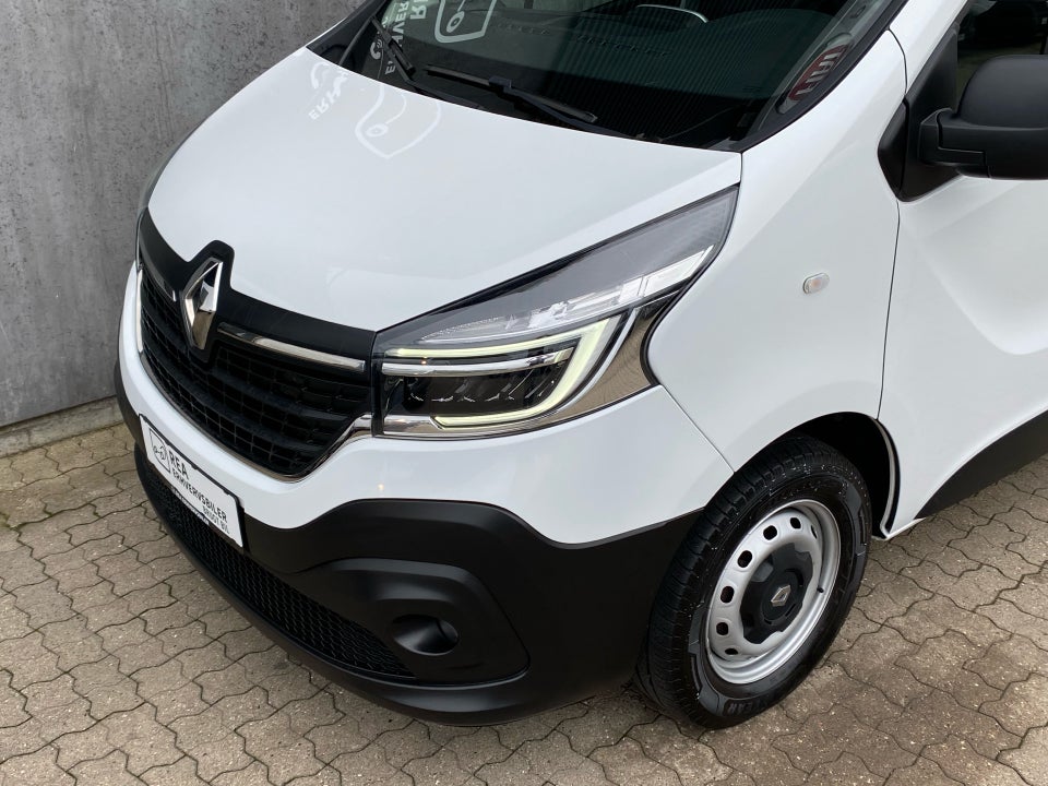 Renault Trafic T29 2,0 dCi 145 L2H1