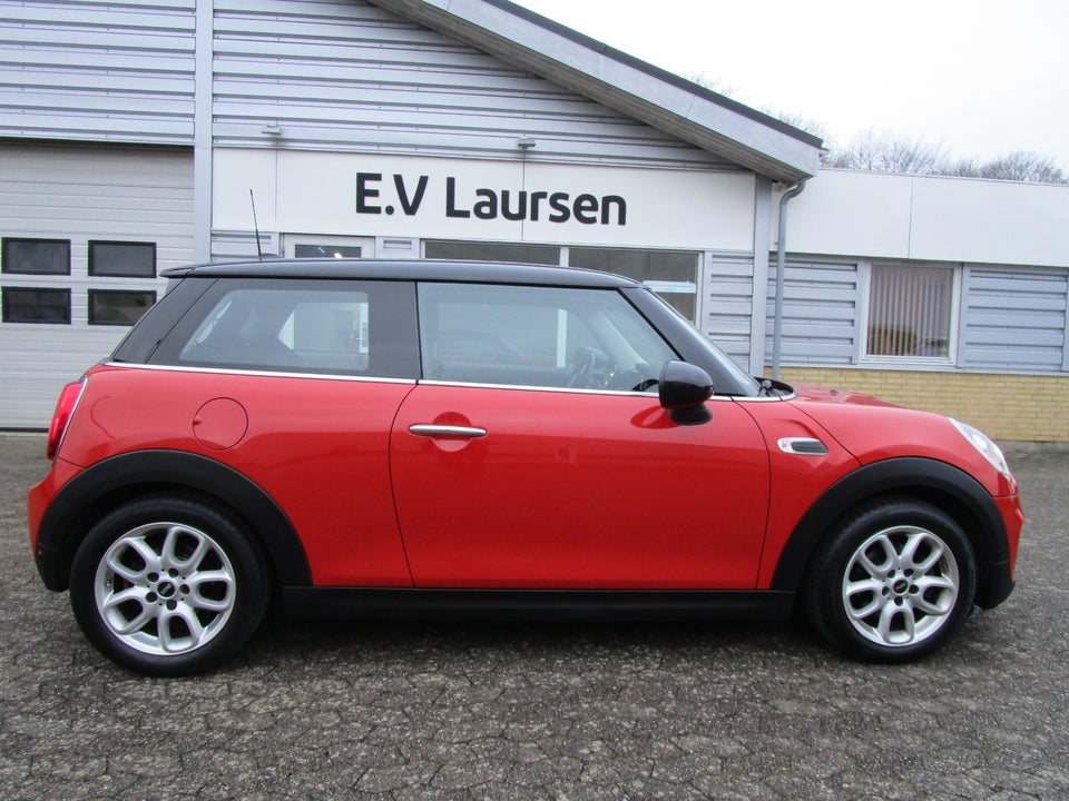 MINI Cooper 1,5 Essential 3d