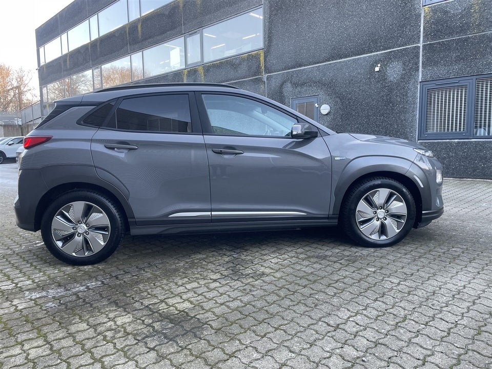 Hyundai Kona 64 EV Premium 5d