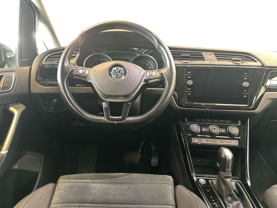 VW Touran 1,4 TSi 150 Highline DSG 7prs 5d