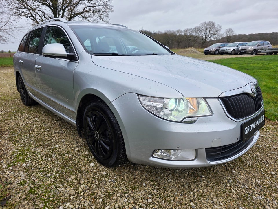 Skoda Superb 1,6 TDi 105 Elegance Combi GreenLine 5d