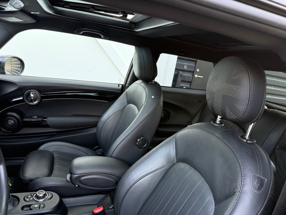 MINI Cooper SE Maximise 3d