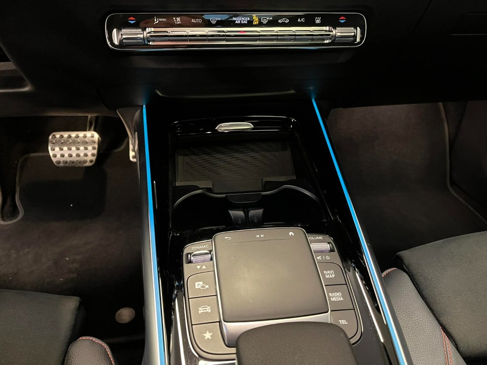 Mercedes EQB250 AMG Line 5d