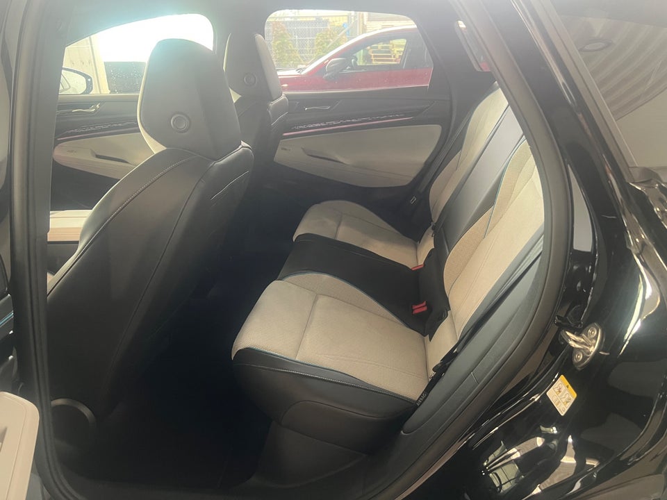 VW ID.7 77 Pro 5d