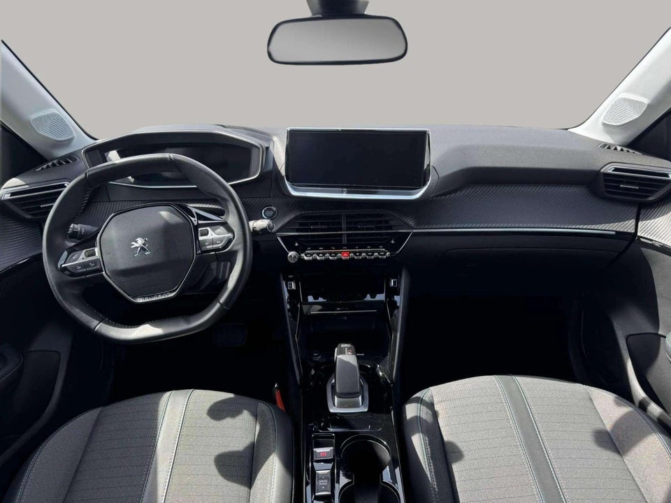 Peugeot e-208 50 GT 5d