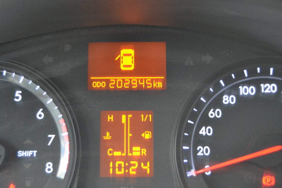 Toyota Avensis 1,6 VVT-i T2 Touch stc. 5d