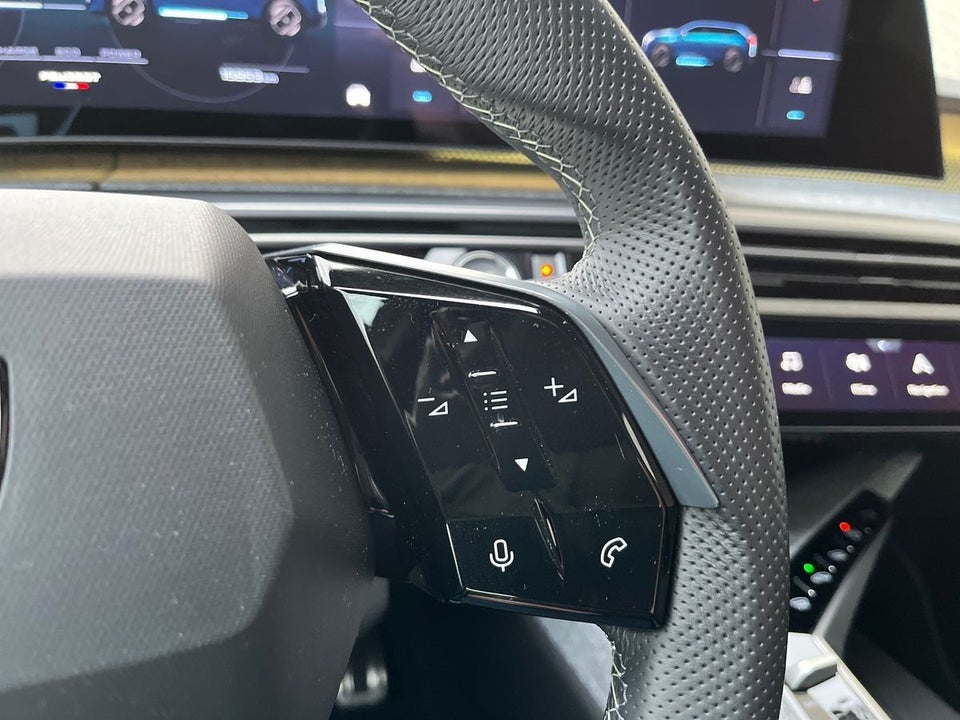 Peugeot e-5008 77 GT 7prs 5d