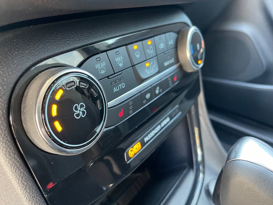 Ford Puma 1,0 EcoBoost mHEV Titanium DCT 5d