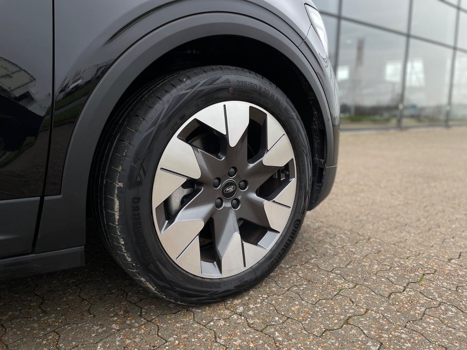 Ford Explorer 82 Premium Extended Range 5d