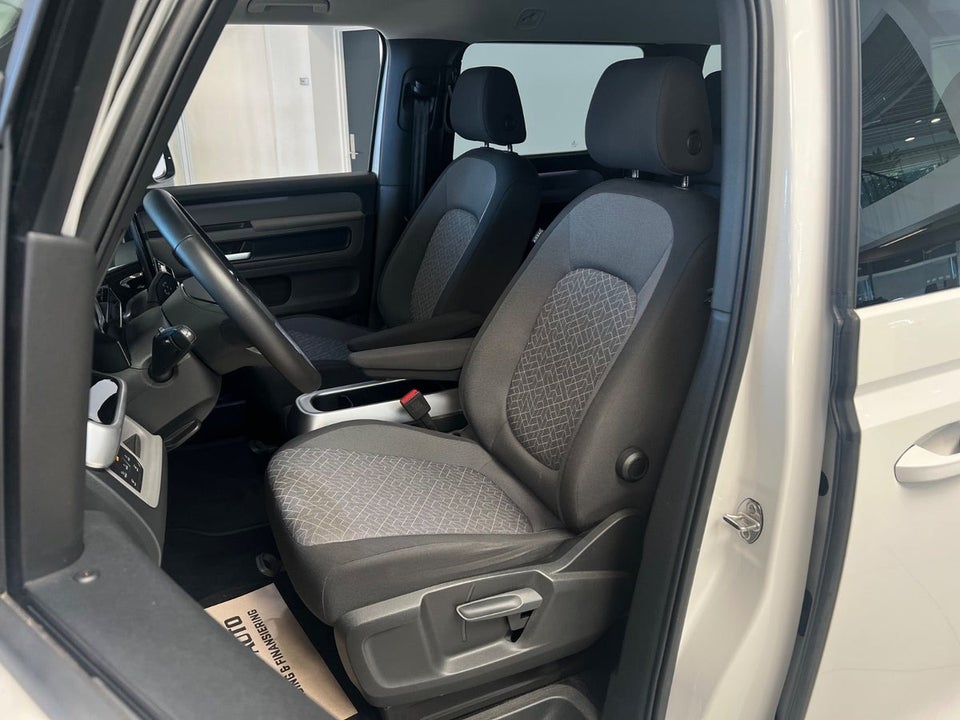 VW ID.Buzz 77 Pro SWB 5d