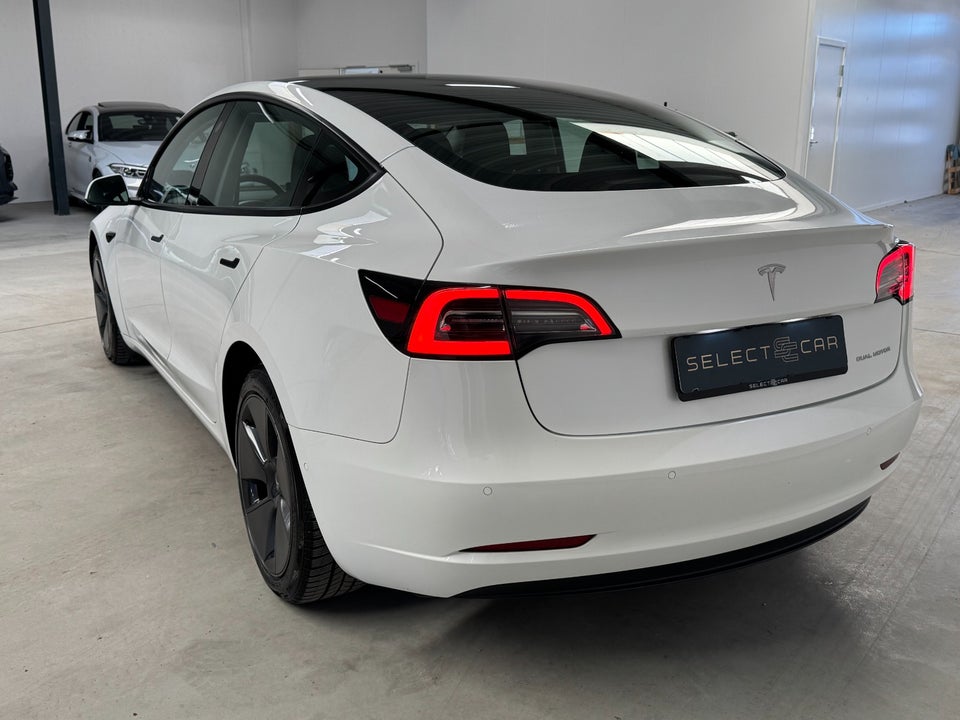 Tesla Model 3 Long Range AWD 4d
