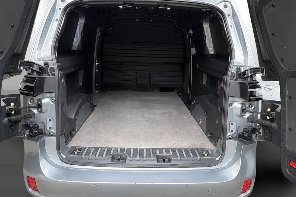 VW ID. Buzz 77 Cargo Pro