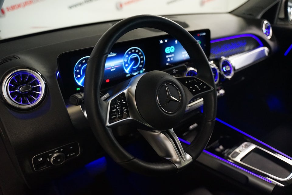 Mercedes EQB300 Progressive Advance Plus 4Matic 5d