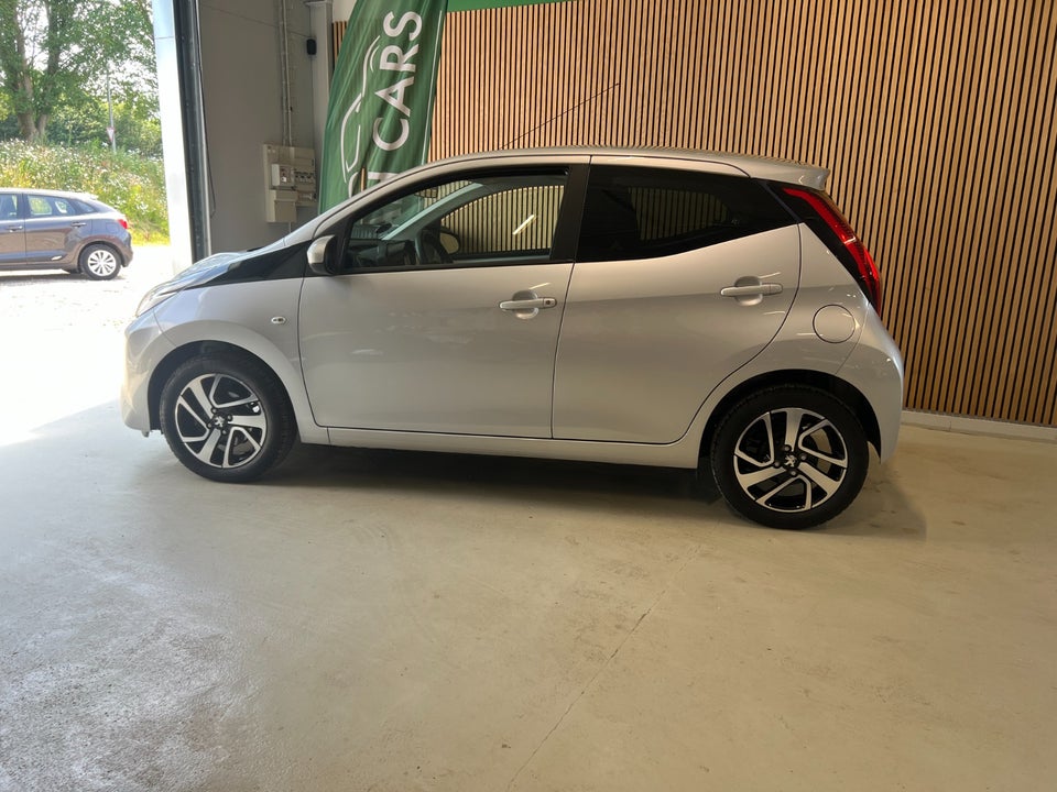 Toyota Aygo 1,0 VVT-i x-pression 5d