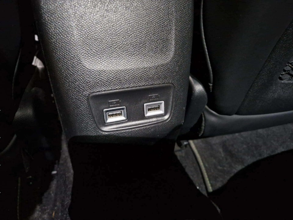 Peugeot e-208 50 GT Sky 5d