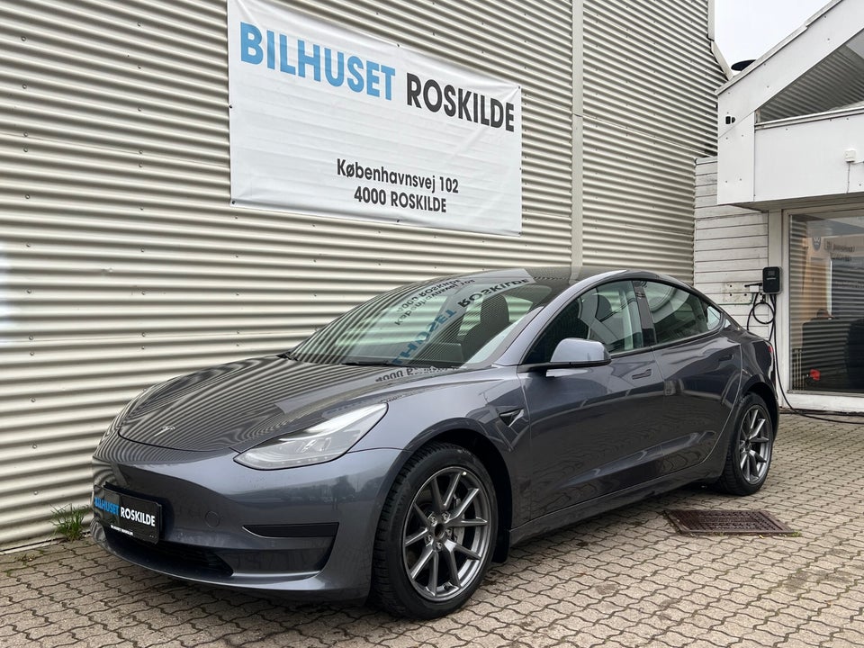 Tesla Model 3 RWD 4d