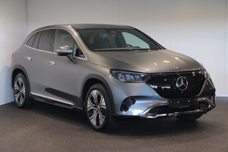 Mercedes EQE300 SUV Electric Art 5d