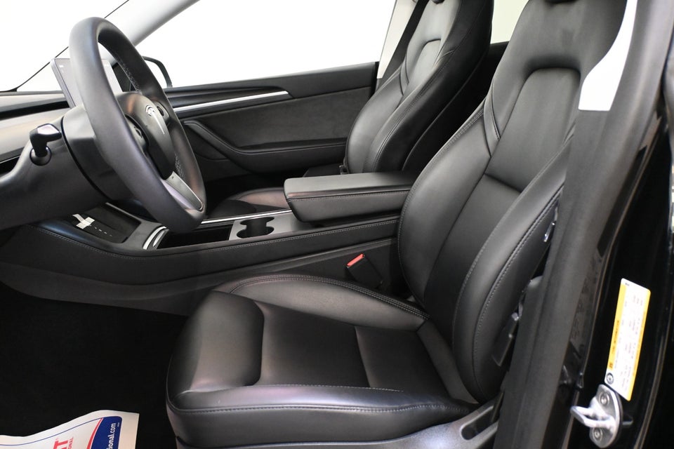 Tesla Model Y Long Range AWD 5d