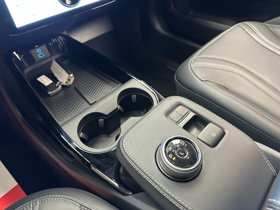 Ford Mustang Mach-E 70 Premium Standard Range 5d