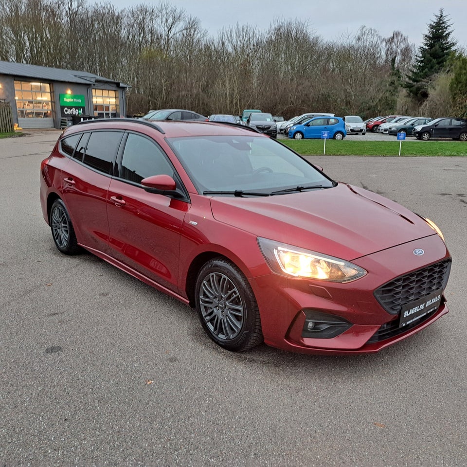 Ford Focus 1,0 EcoBoost ST-Line stc. 5d