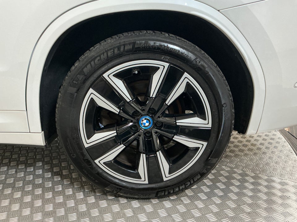 BMW iX3 Charged M-Sport 5d