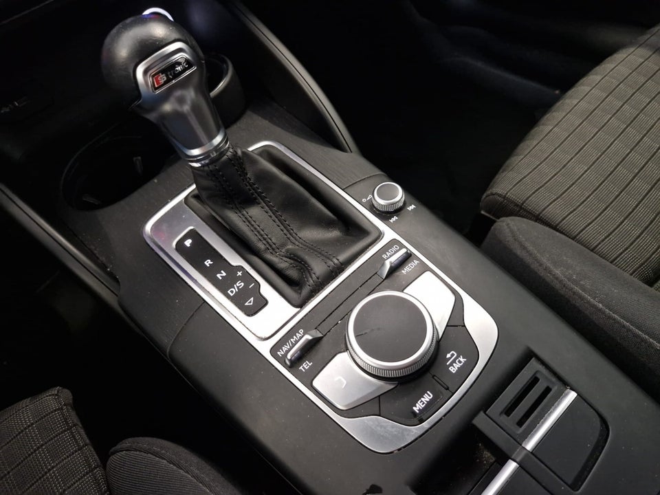 Audi A3 40 TFSi Sport Limited Sportback S-tr. 5d