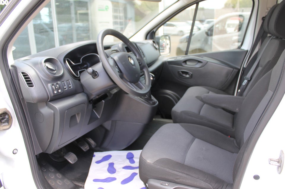 Renault Trafic T29 2,0 dCi 120 L2H1