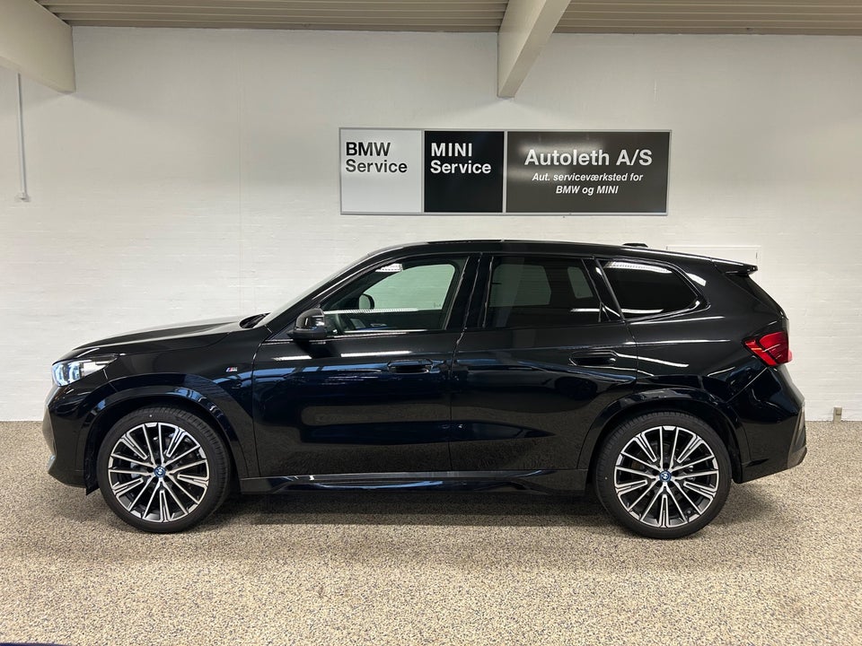 BMW iX1 xDrive30 Fully Charged M-Sport 5d