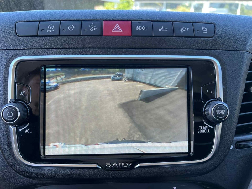 Iveco Daily 2,3 35S16 12m³ Van AG8