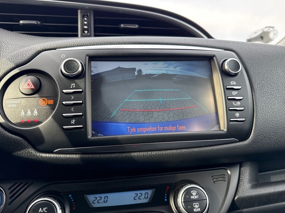 Toyota Yaris 1,5 Hybrid H3 e-CVT 5d