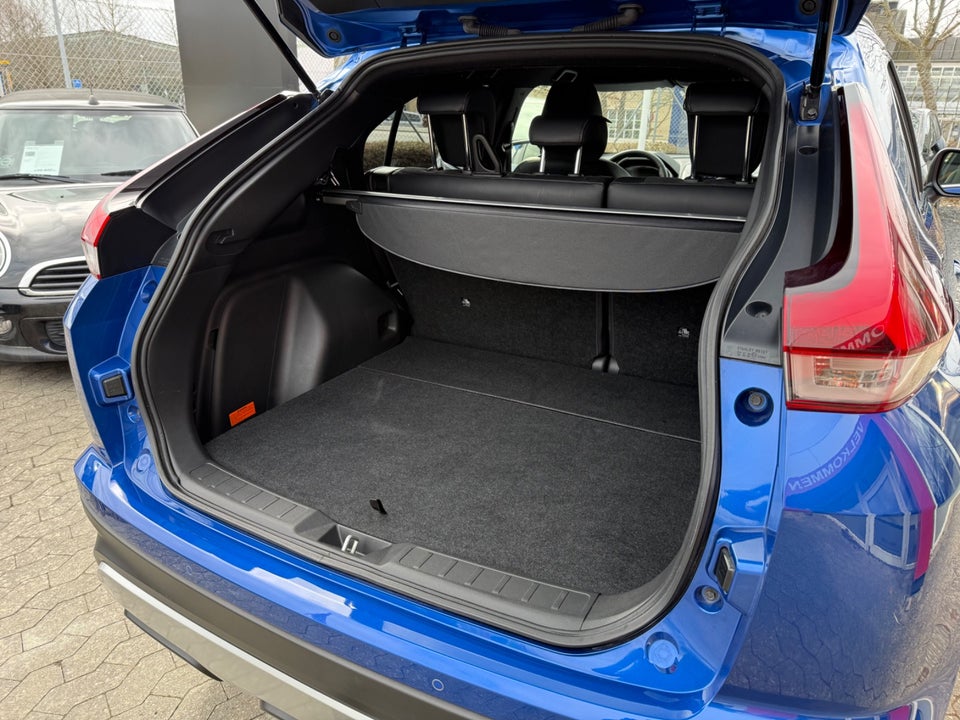 Mitsubishi Eclipse Cross 2,4 PHEV Intense CVT 4WD 5d