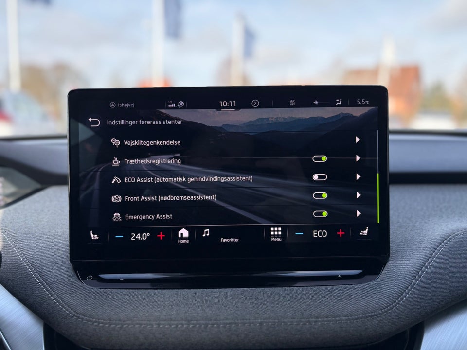 Skoda Enyaq 60 iV Loft 5d