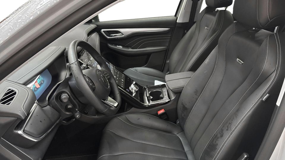 MG Marvel R Performance 5d